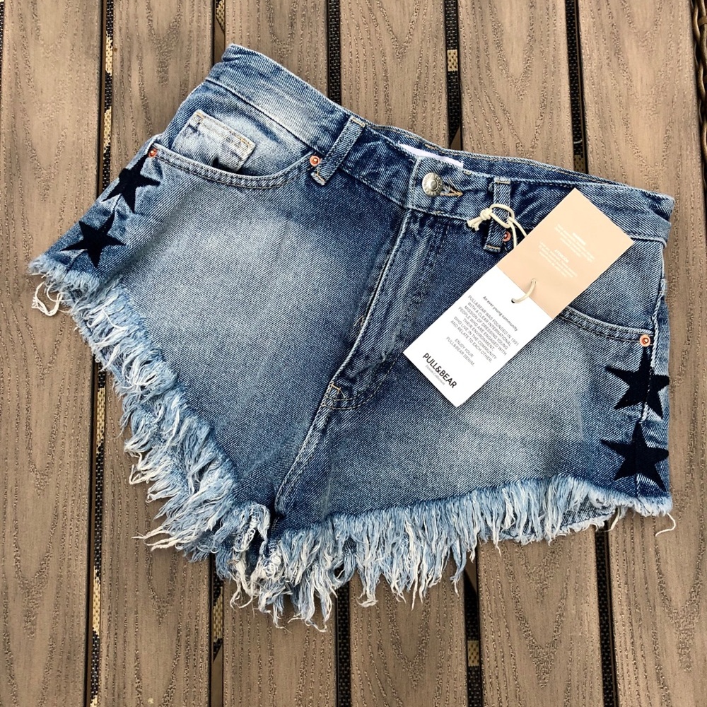 PULL&BEAR Jean Shorts with stars